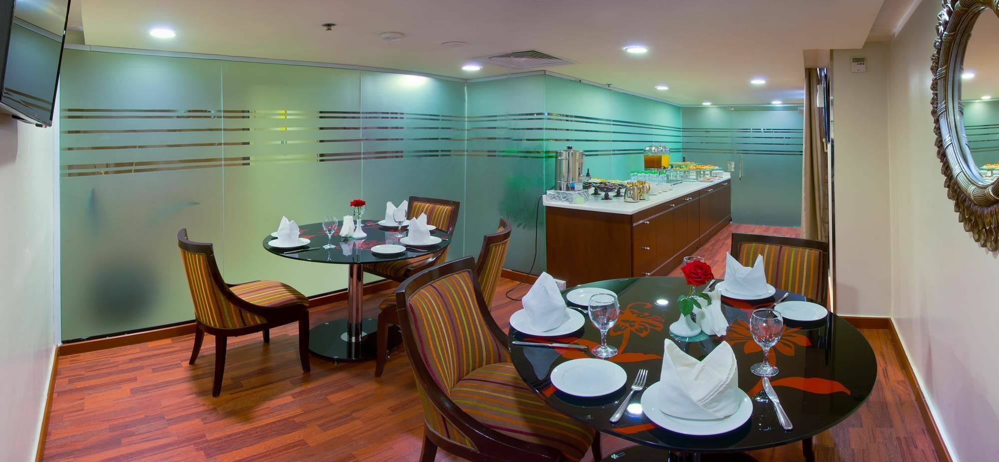Mena Andalusia Riyadh Exterior photo